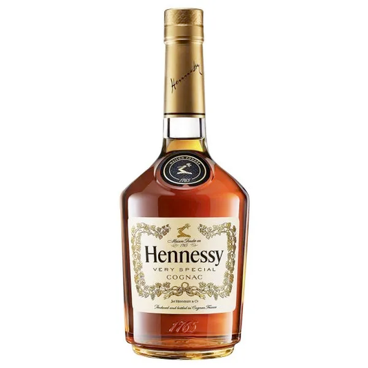 Hennessy VS bottle front view